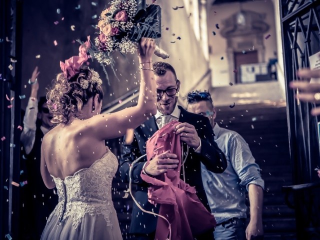 Chiara e Gabriele lancio del Bouquet